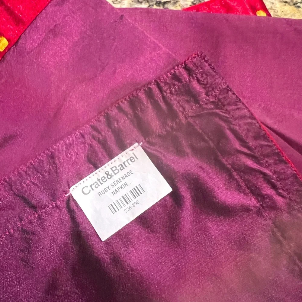 Beautiful set of 6 silky napkins from Crate & Barrel, like new